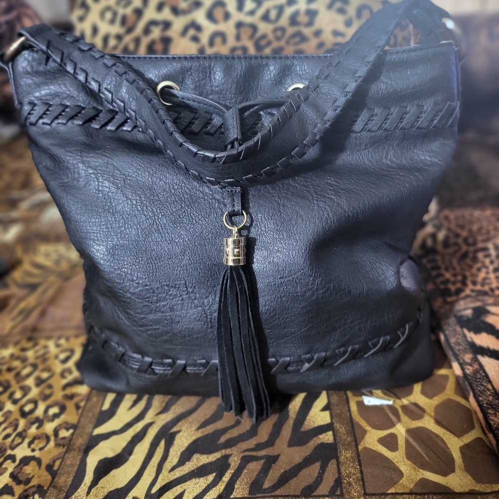 Black purse slightly used